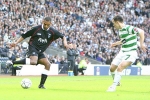 Celtic v Dunfermline Athletic 19th March 2006. Frederic Daquin in action.