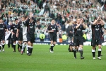 Celtic v Dunfermline Athletic 19th March 2006. Players applauding the fans (2)