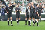 Celtic v Dunfermline Athletic 19th March 2006. Players applauding the fans (4)