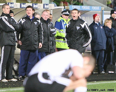                          (c) www.DAFC.net
Photographs can be requested from photos@dafc.net

McIntyre unhappy at not getting a free kick

(McIntryescreaming.jpg)