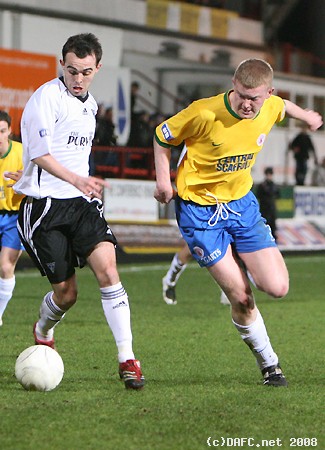                          (c) www.DAFC.net
Photographs can be requested from photos@dafc.net

Nick Phinn attacking

(PhinnAttacking.jpg)