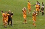 Celtic v Dunfermline Athletic 29/12/02 Applauding the fans